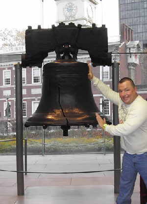 Johnny Salami with the Librety Bell in Philadelphia